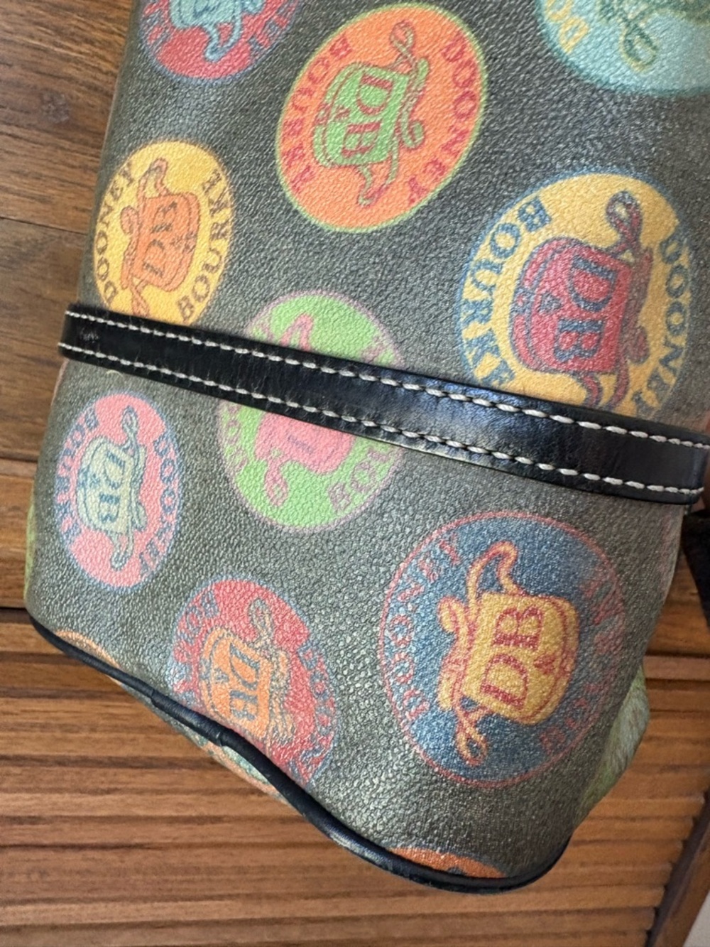 Dooney & Bourke Black/Multicolor Hearts/Letters Barrel Shoulder Bag Black Trim - Picture 10 of 13
